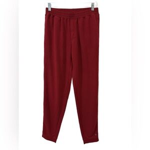 HUE Women’s Burgundy Lounge Pants. Small